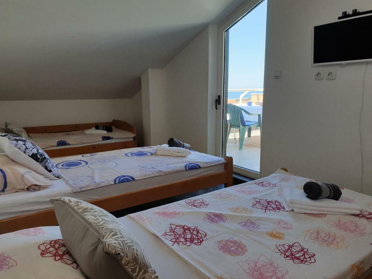 Apartments Bellevue ノヴァリャ エクステリア 写真
